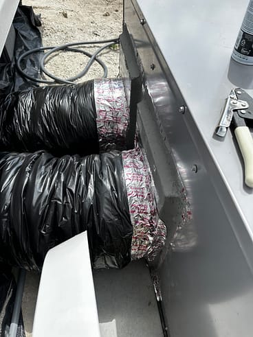 Job 43 new ducts for mobile house