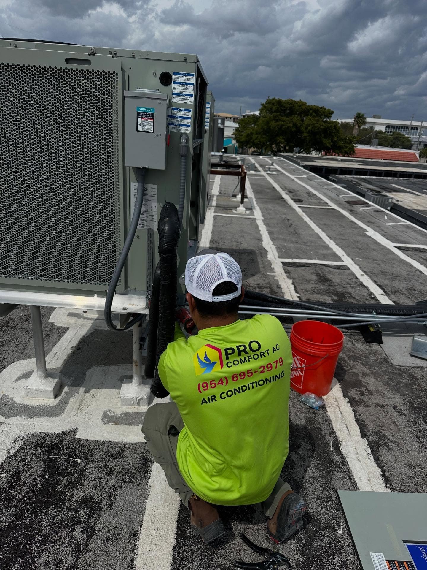 Commercial packaged HVAC unit service South Florida